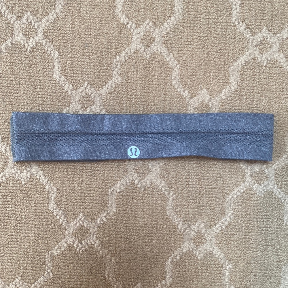 NWOT LULULEMON GREY HEADBAND